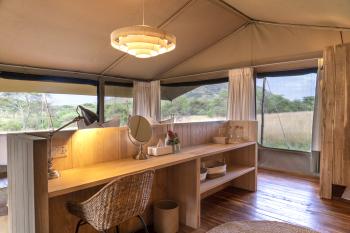 Tented Suite Serengeti Acacia Bliss