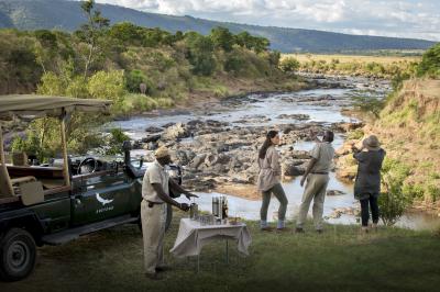 Sundowners in the bush